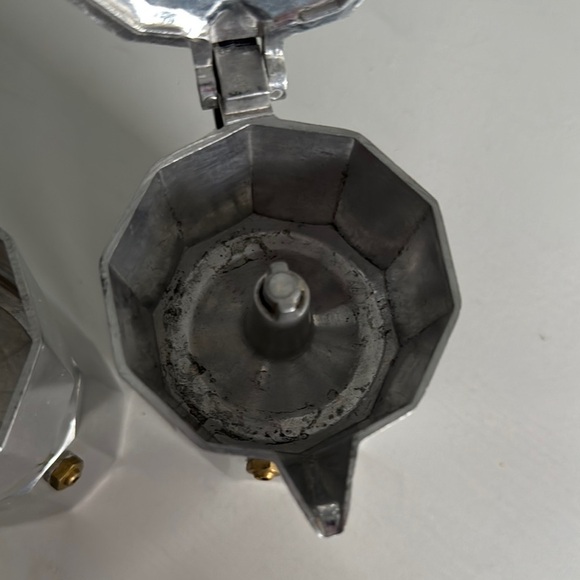 Italian Espresso Makers (2) - Picture 7 of 9